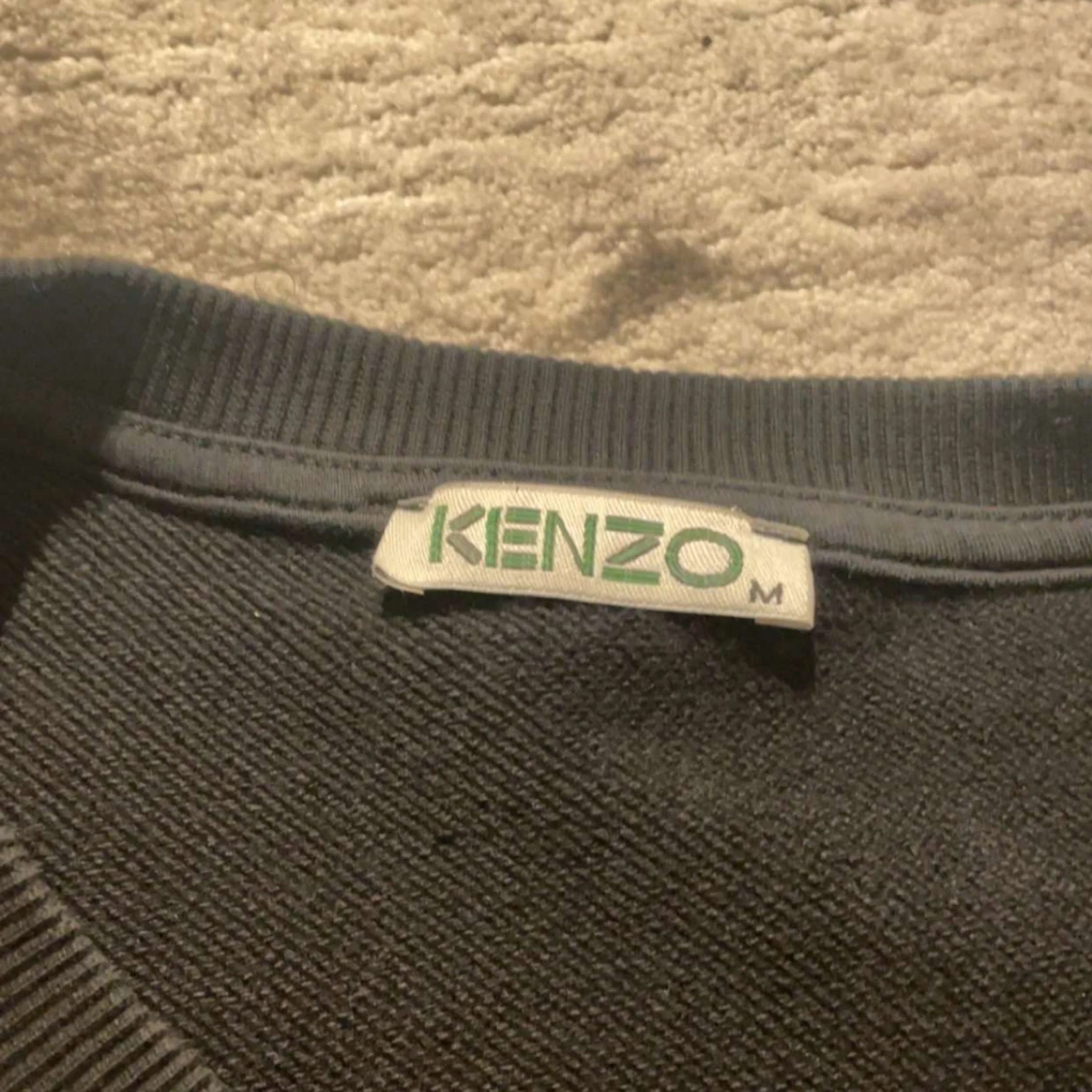 Svart långärmad tröja från Kenzo - 2