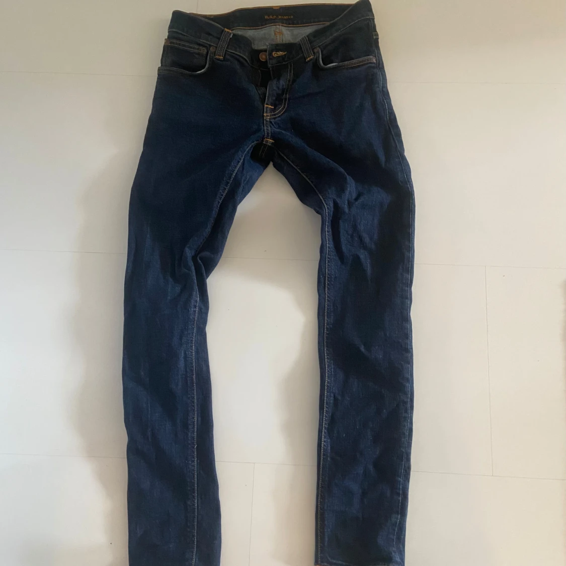 Mörkblå jeans från Nudie Jeans  - 2