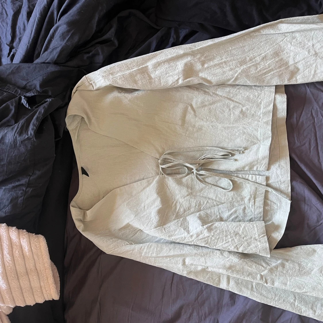 Beige omlottopp från SHEIN - 1