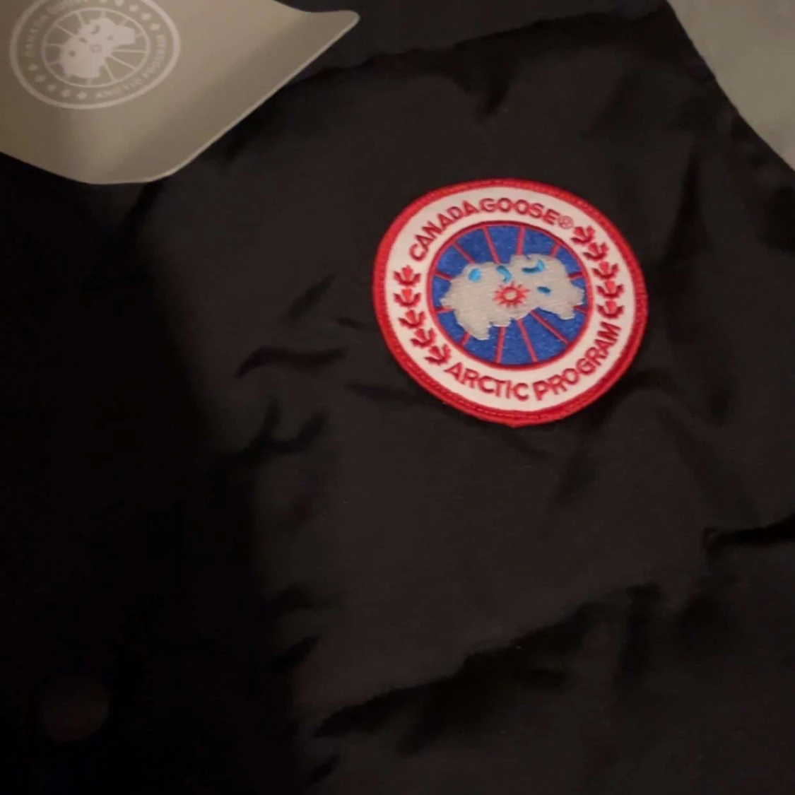 Svart dunväst från Canada Goose - 2