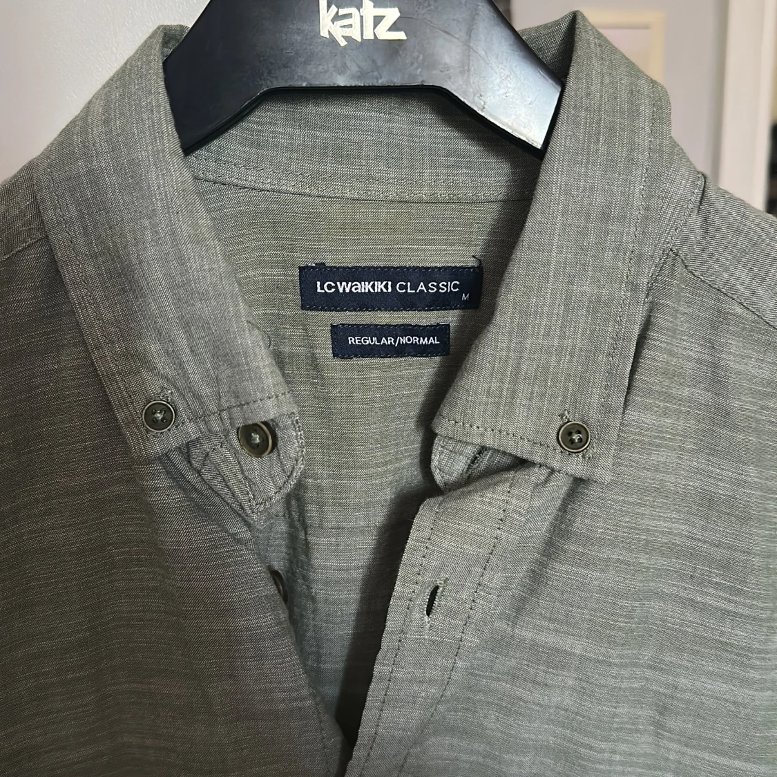 Grön kortärmad skjorta från LC Waikiki - 2