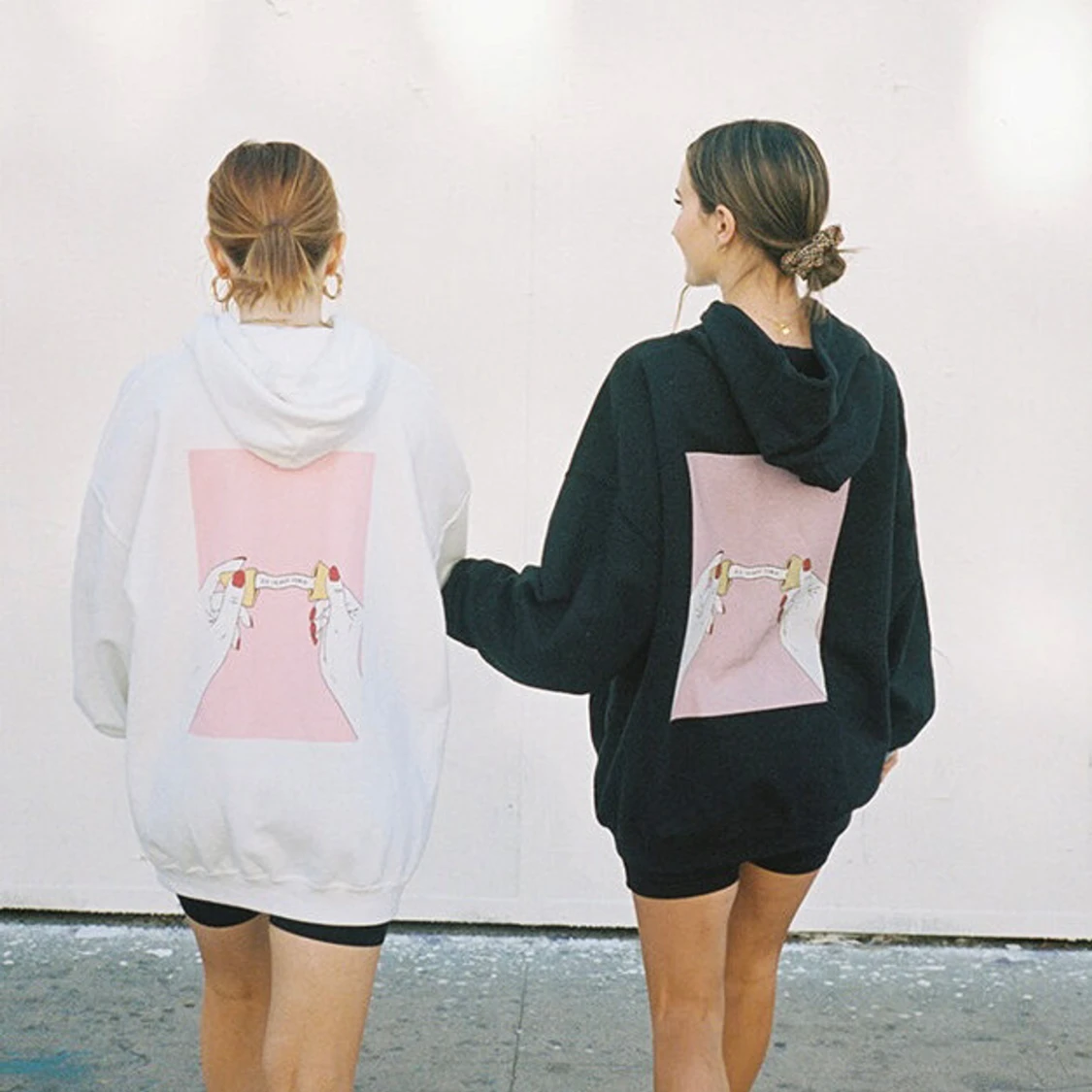 Vit hoodie med tryck