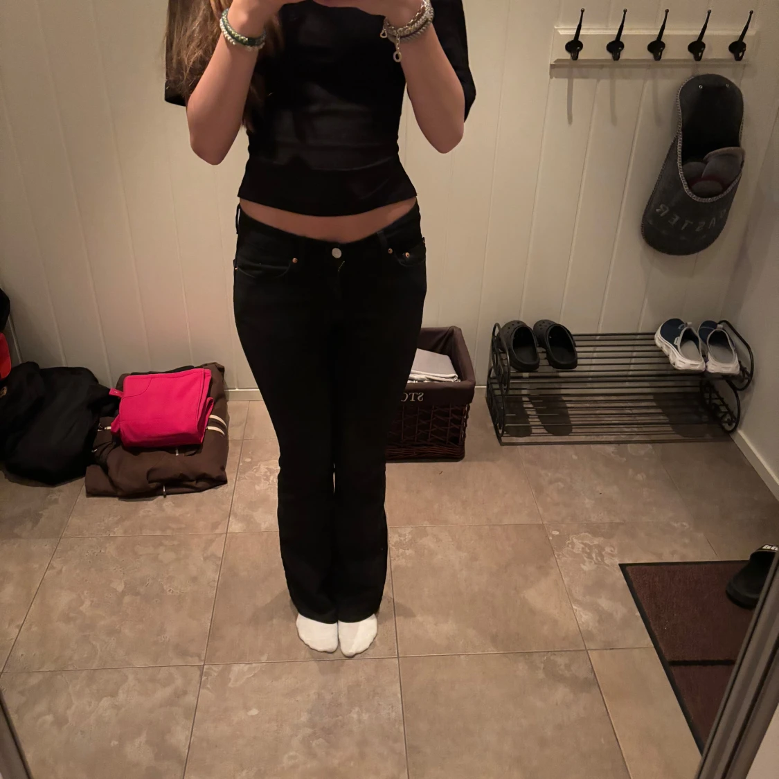 Svarta bootcut jeans