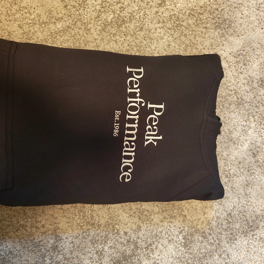 Svart Peak Performance hoodie M - 2