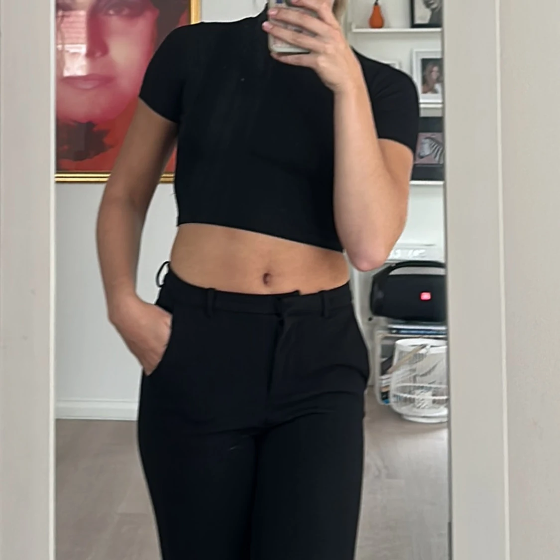 Svart kroppad topp med öppen rygg