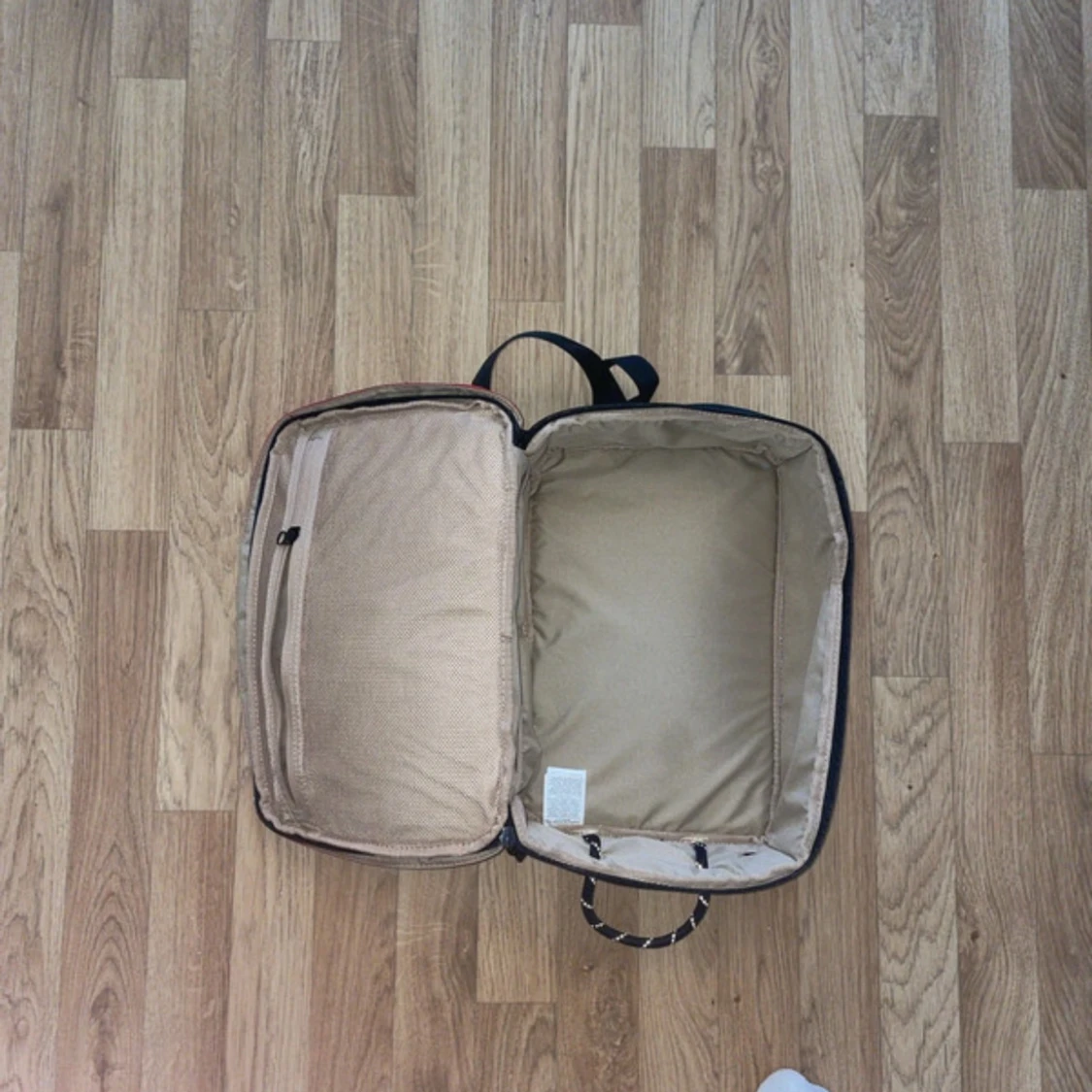 Nike axelväska i beige och svart - 3