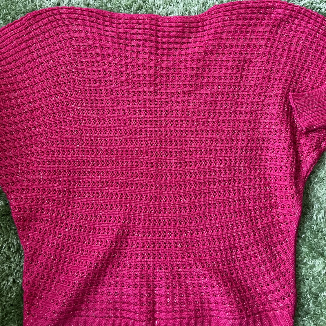 Glittrig rosa stickad tröja - 4