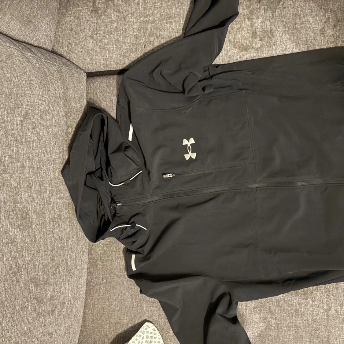 Svart vindjacka från Under Armour - 2