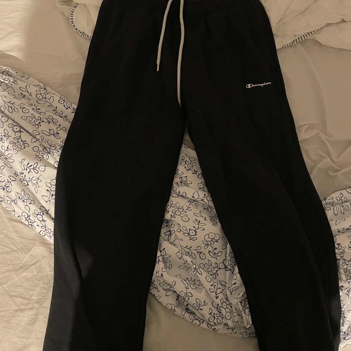 Svarta mjukisbyxor från Champion