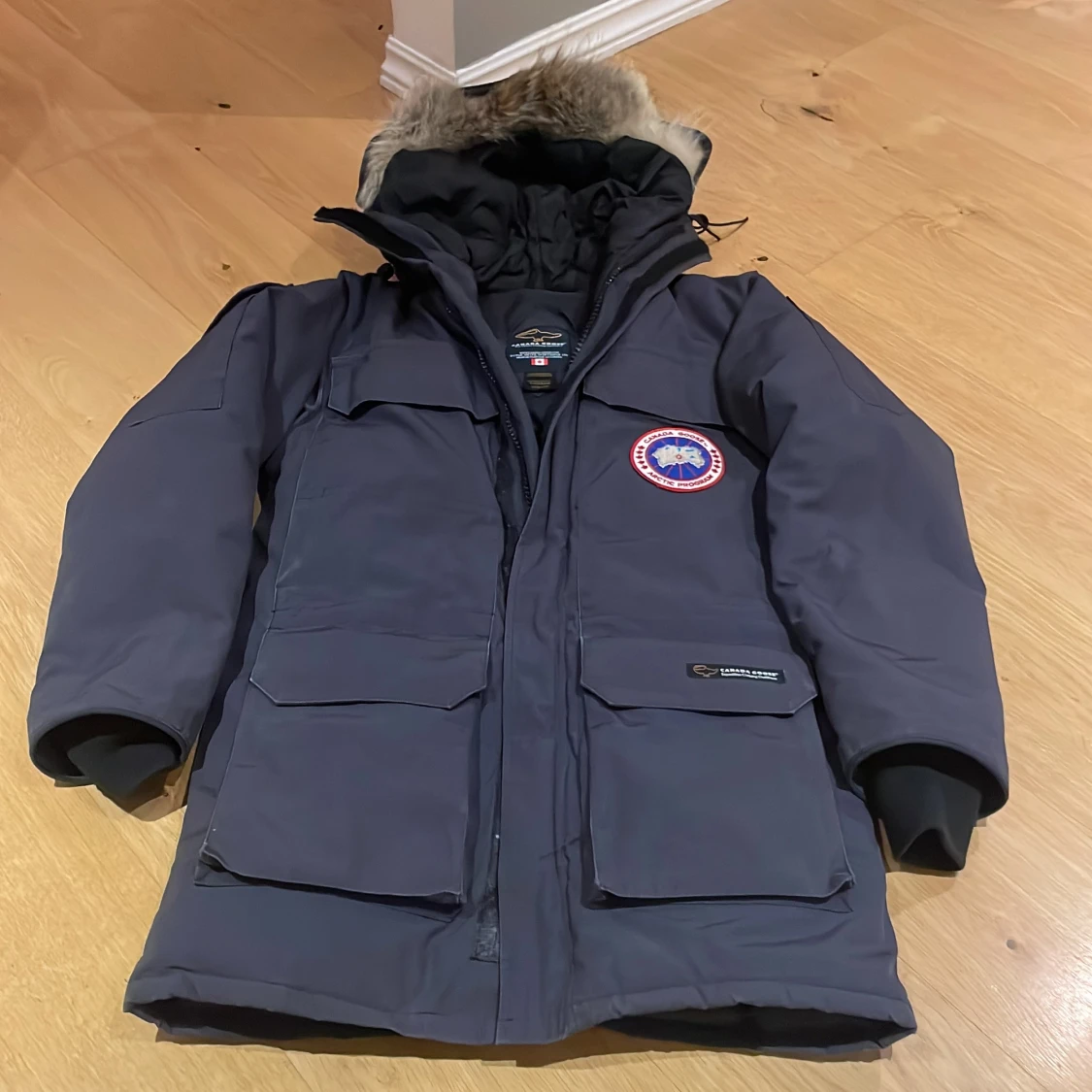 Mörkgrå Canada Goose dunjacka XS