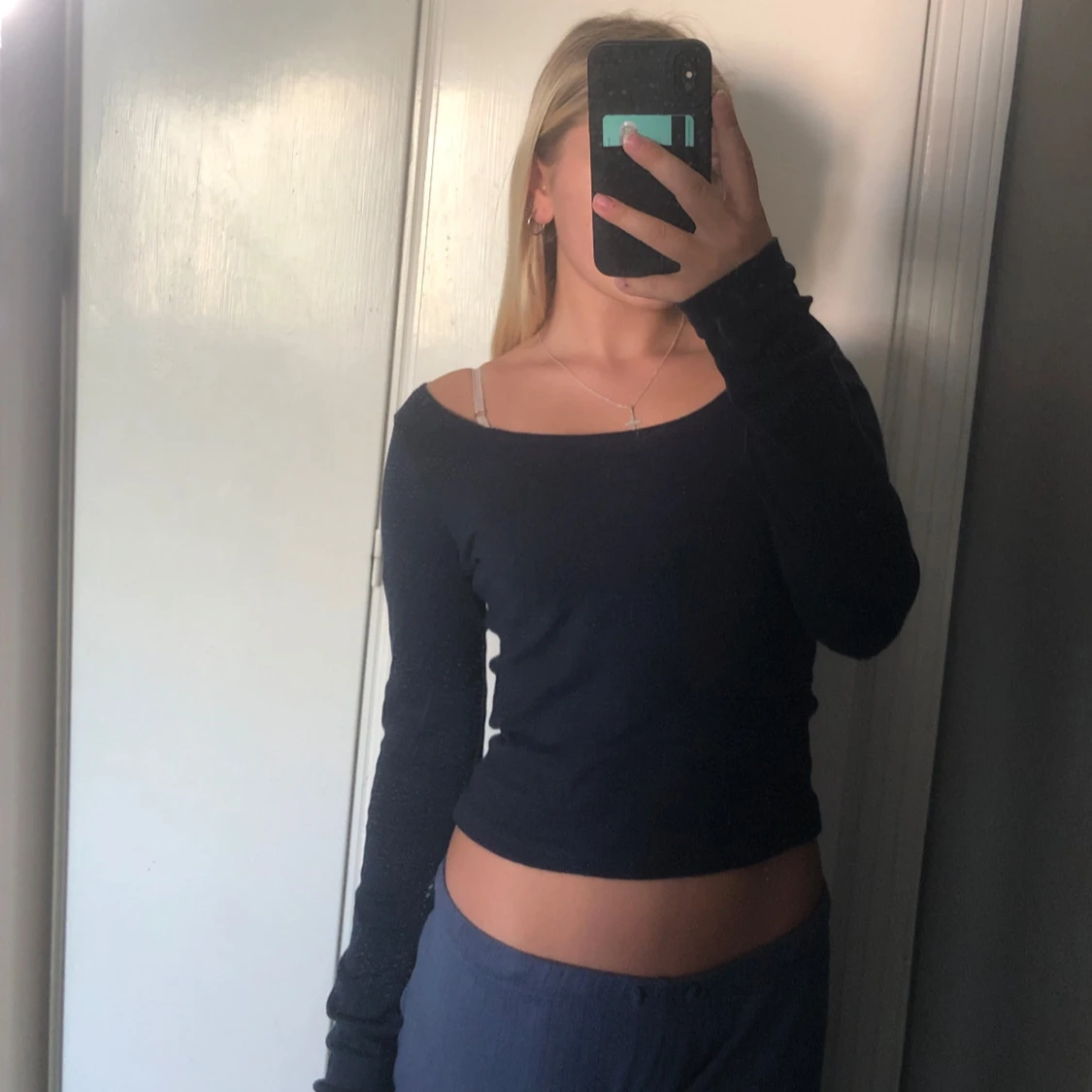 Marinblå offshoulder topp från H&M