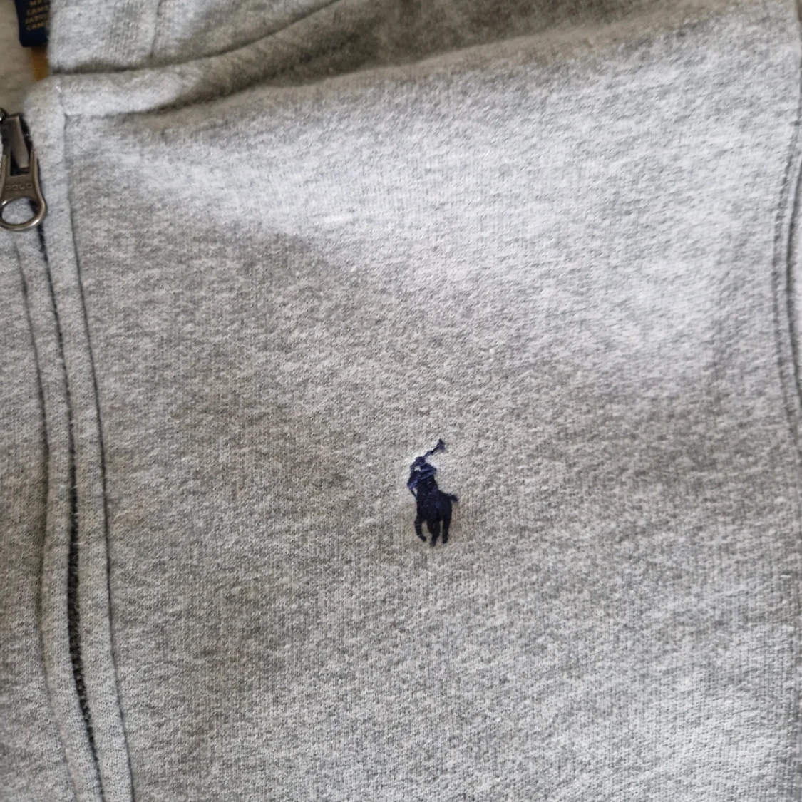 Grå hoodie från Polo Ralph Lauren - 1