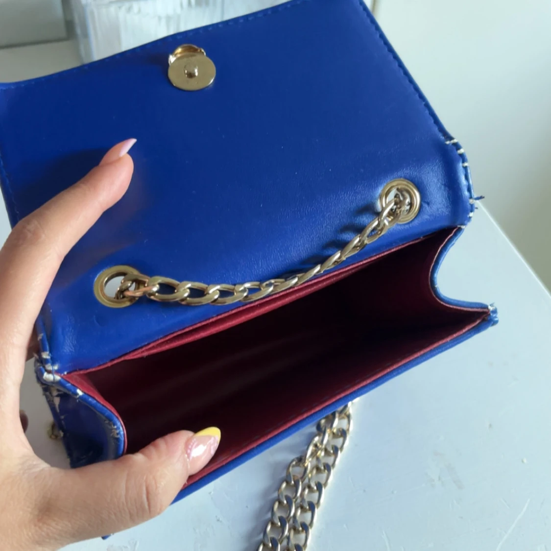 Blå YSL axelväska med guldkedja - 3