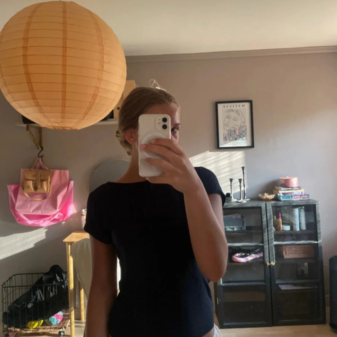 Svart topp med öppen rygg