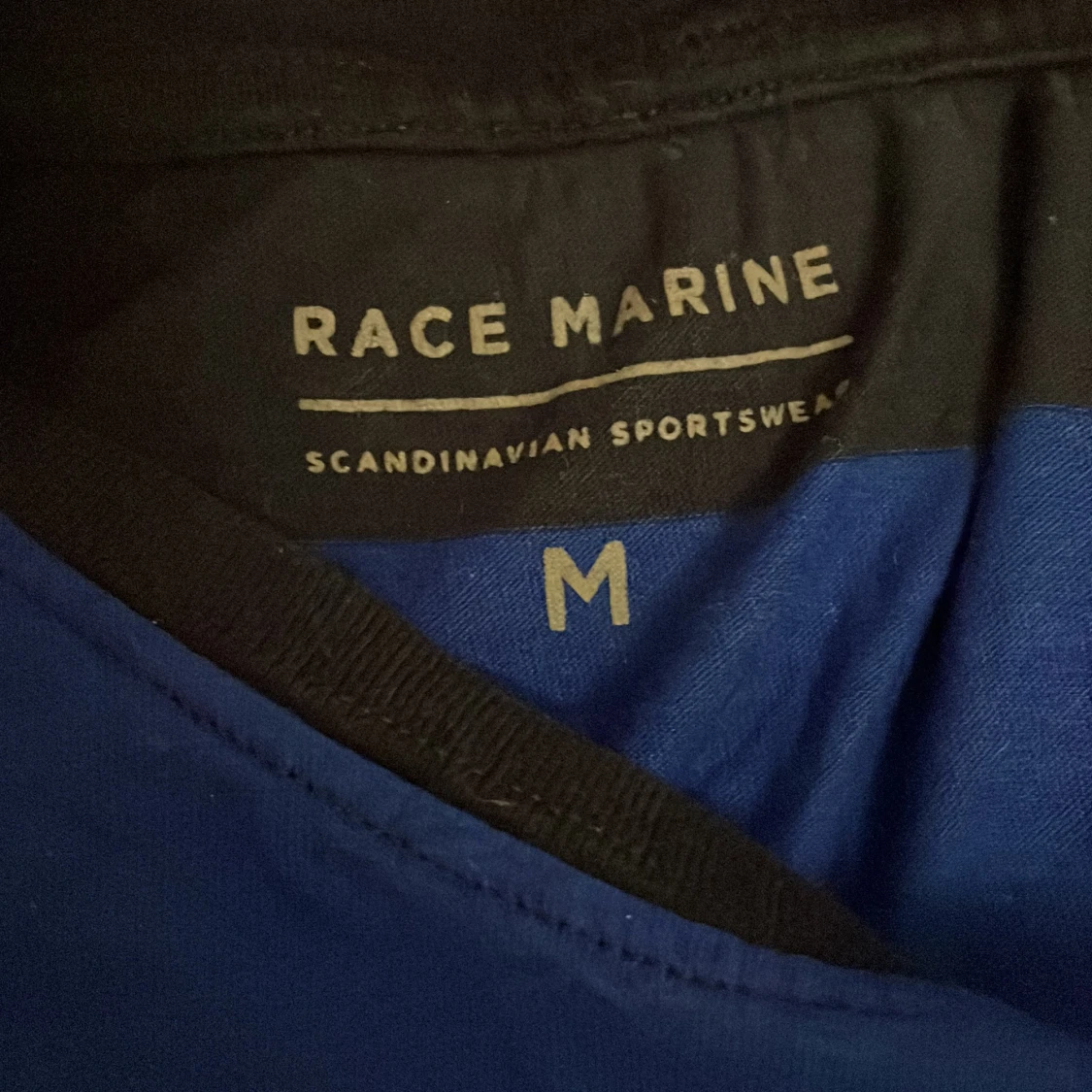 Blå och svart randig t-shirt Race Marine - 1