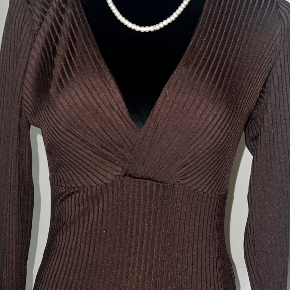 Brun ribbad omlottopp - 2