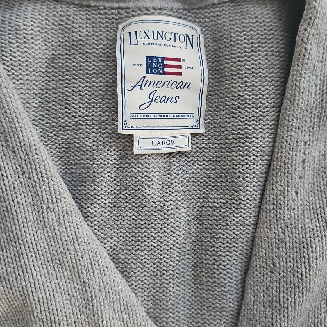Grå stickad kofta från Lexington - 1
