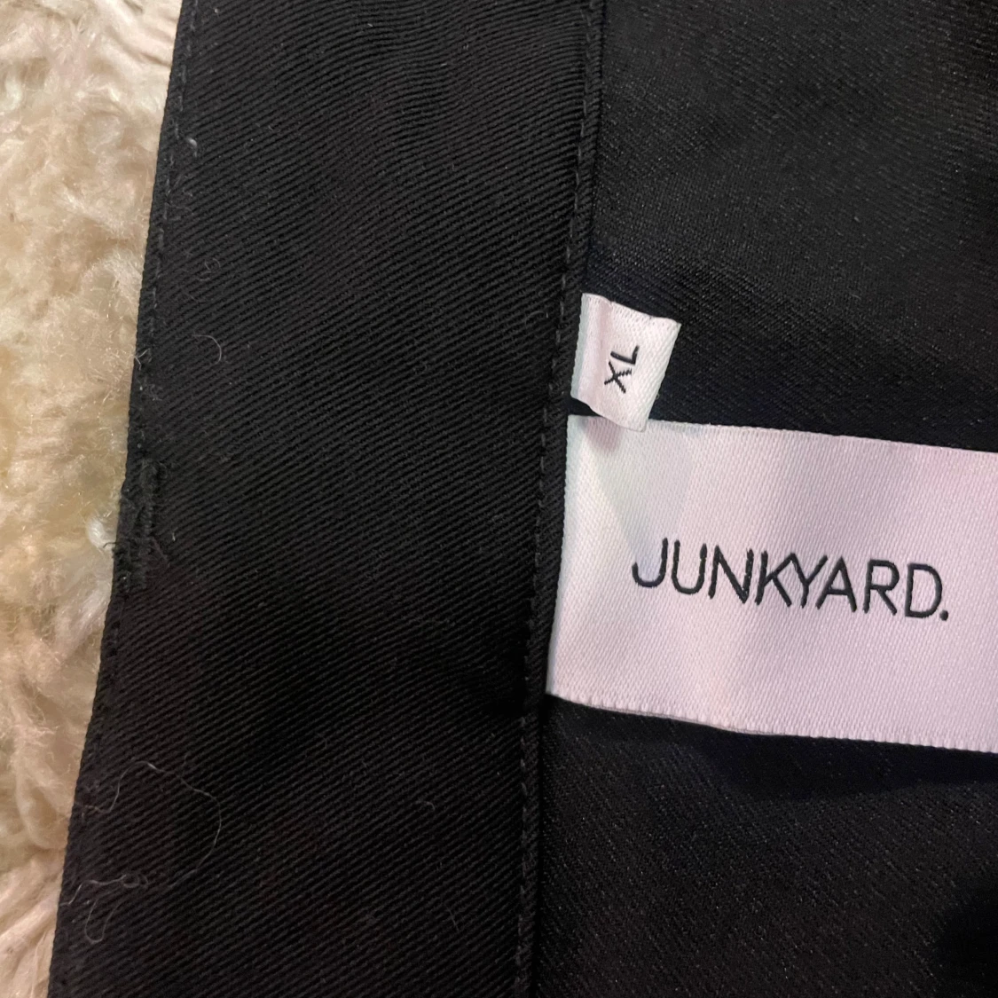 Svarta kostymbyxor från Junkyard - 2