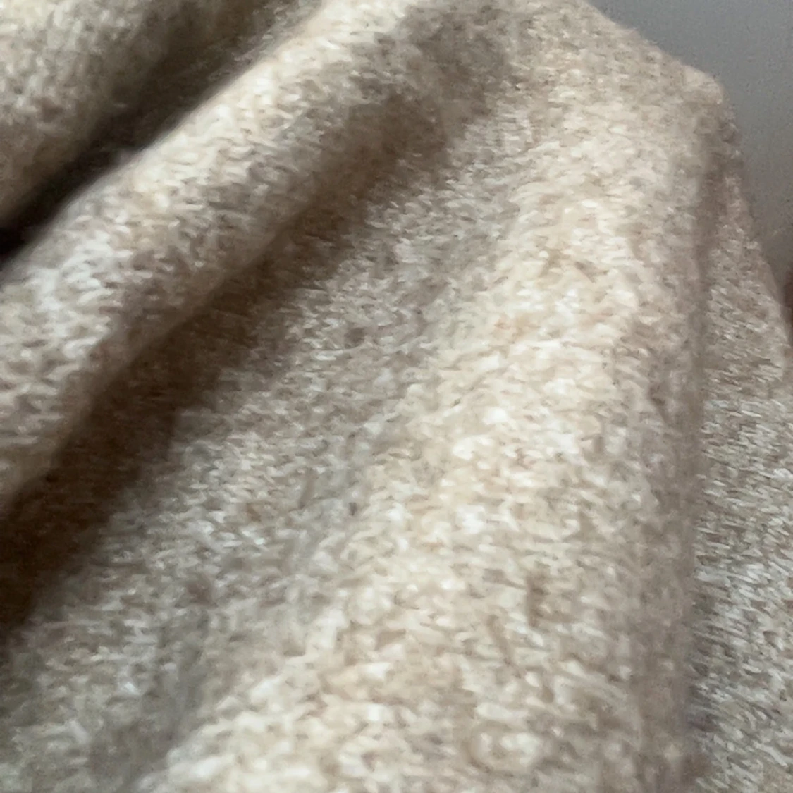 Beige stickad tröja från Ripley - 3