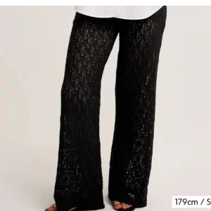 Spetsbyxor - Kollar intresset på mina svarta spetsbyxor från Kappahl!! Köpte men ångrar mig lite💞