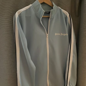 Palm angels tröja - Ljus blå Palm angels kofta 