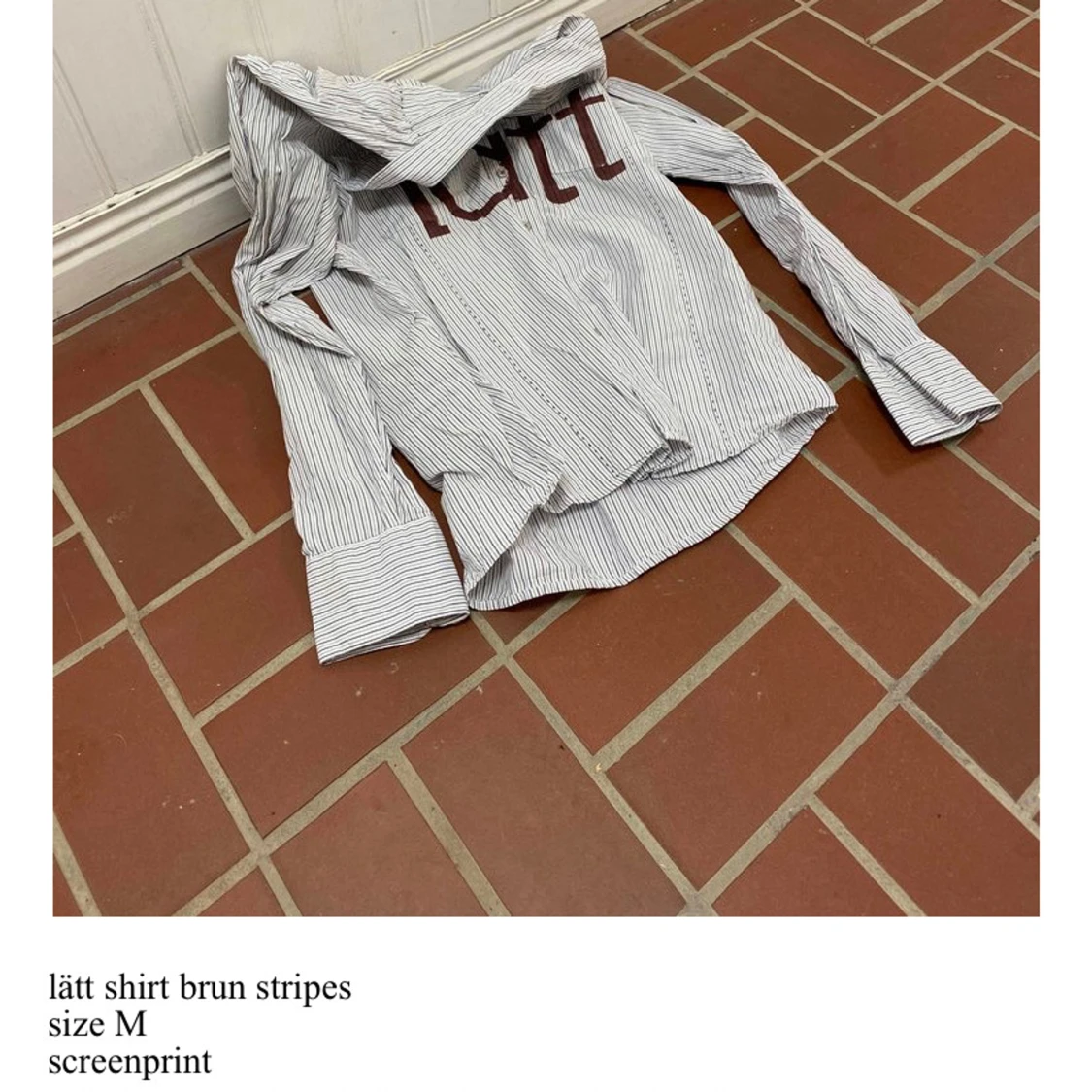 Randig skjorta med tryck - 1