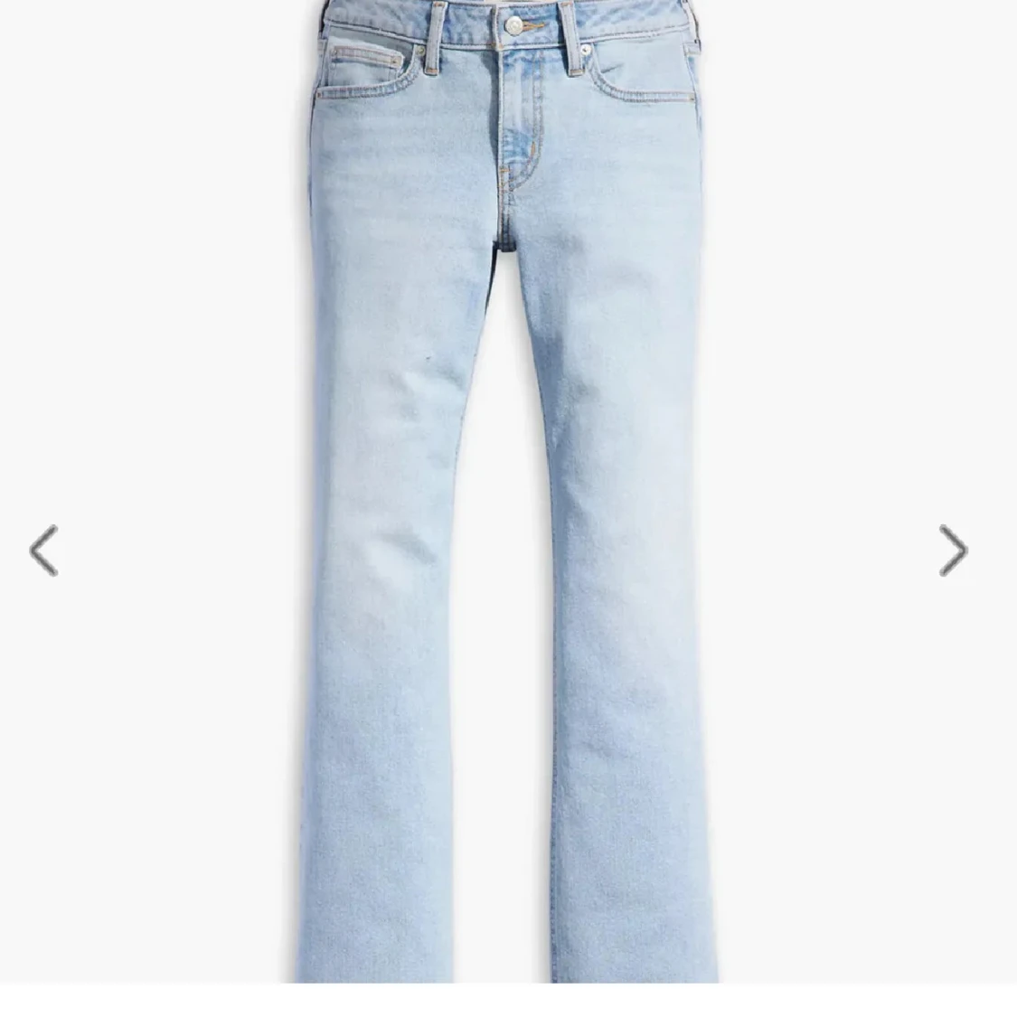 Ljusblå bootcut jeans från Levis