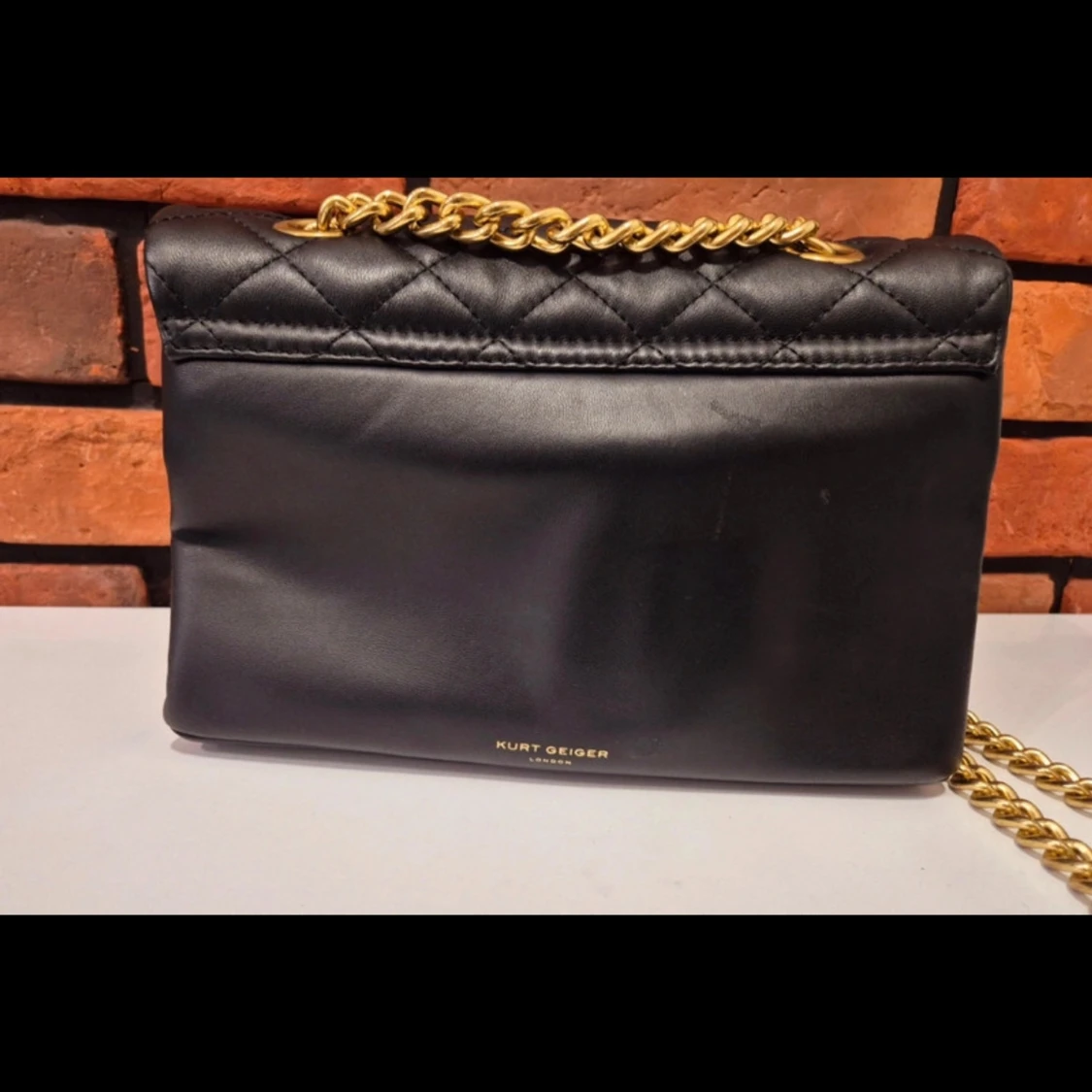 Svart quiltad axelväska från Kurt Geiger - 3