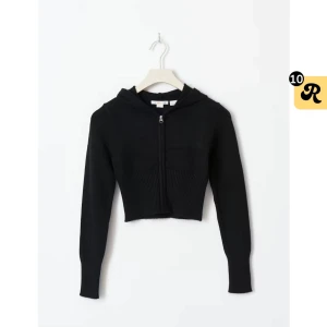 Knitted yoga hood  - Snygg stickad zip up hoodie från Gina Young❣️Använd ca 2-3 gånger så är fortfarande i nyskick! 