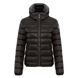 Svart dunjacka från colmar - Snygg svart dunjacka från colmar.Jackan har en pufferdesign och är perfekt för kyliga dagar. Den köptes för ca 4300 
