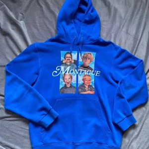 SÖKER!!MONTAGUE HOV1 HOODIE MERCH! - Söker denna hoodie?🙏🏼💙💙💙