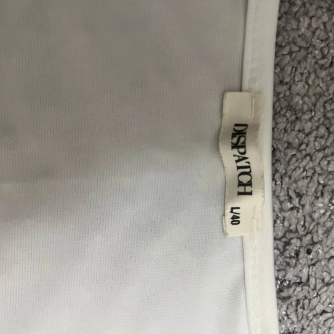 Vit långärmad topp med knyt från Dispatch - 1