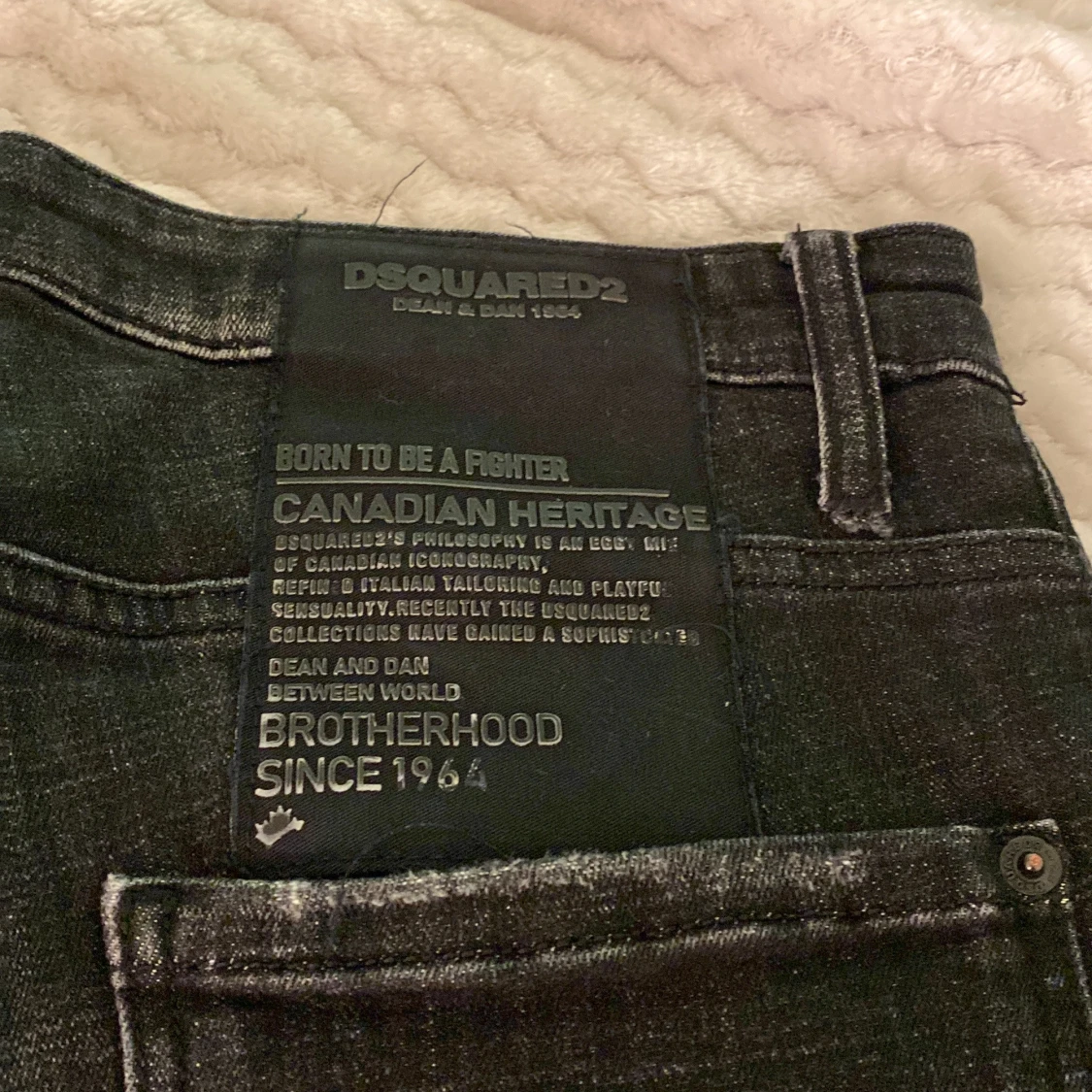 Svarta slitna jeans från Dsquared2 - 2