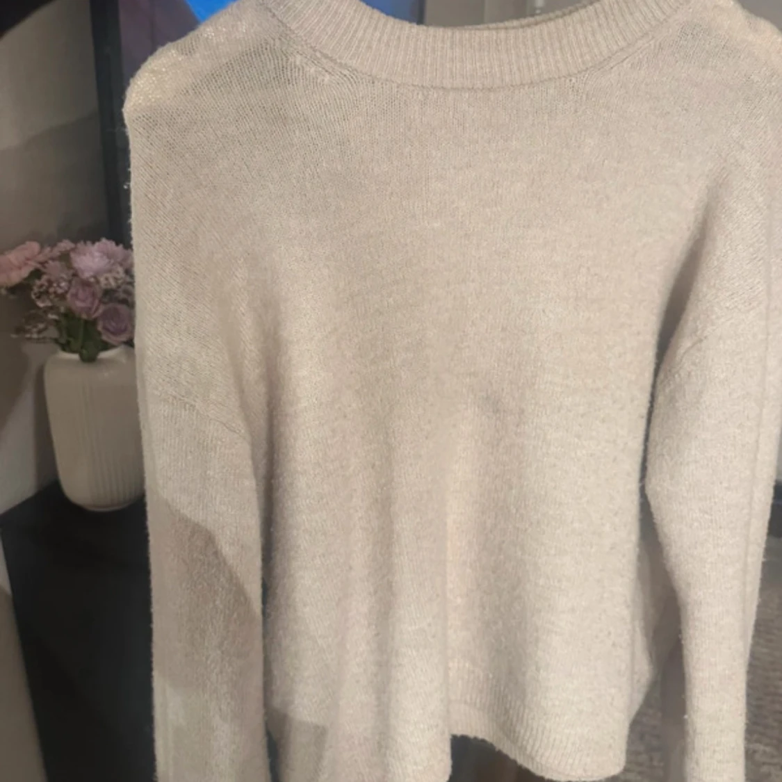 Beige stickad tröja