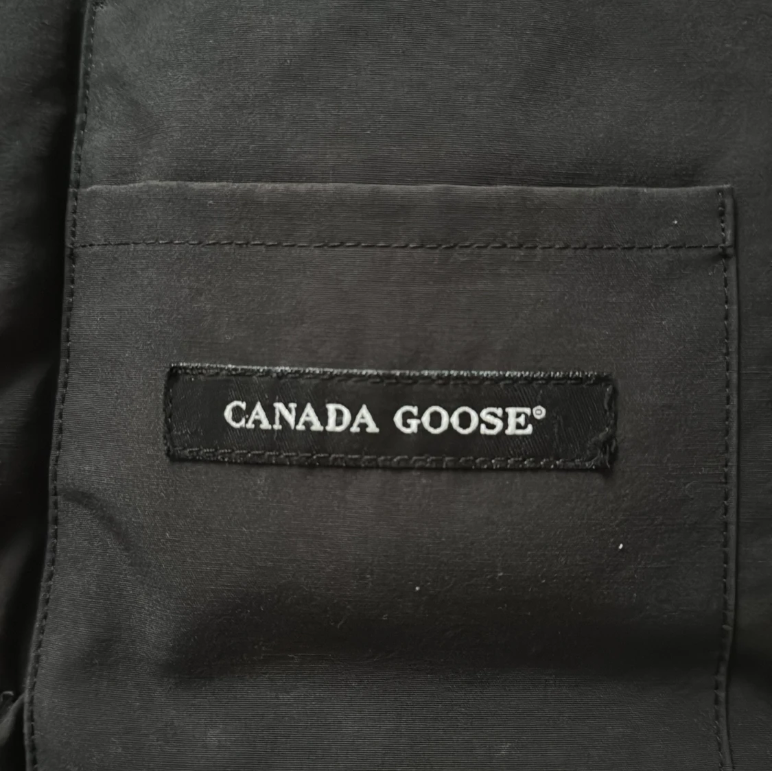 Svart dunväst från Canada Goose - 4