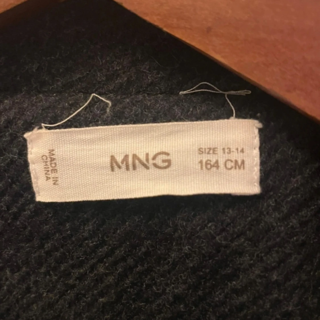 Mörkblå kappa från Mango - 4