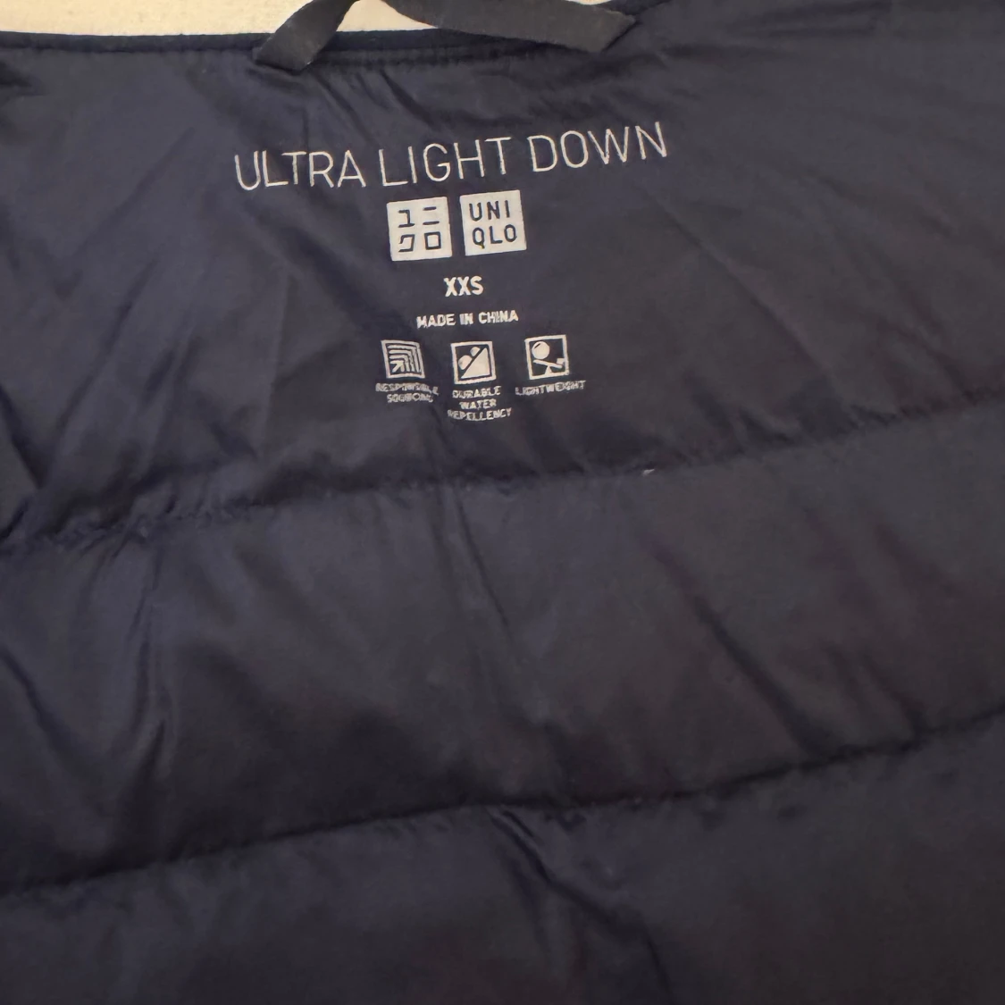 Mörkblå dunjacka från Uniqlo XXS - 3
