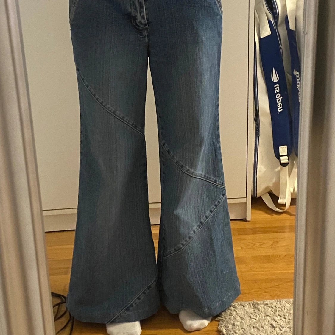 Blå wide jeans från Bianco Jeans