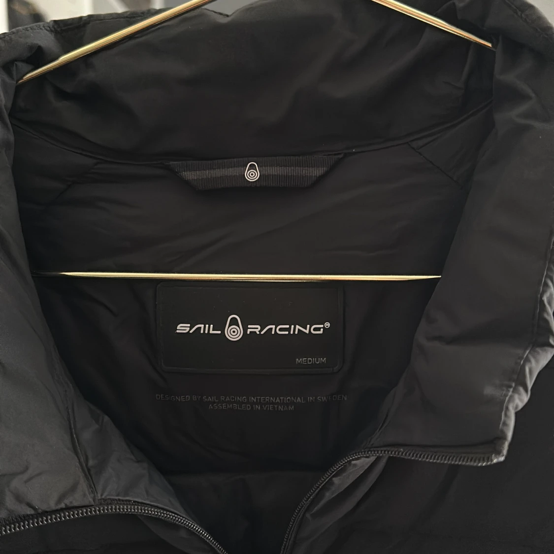 Svart pufferjacka från Sail Racing - 1