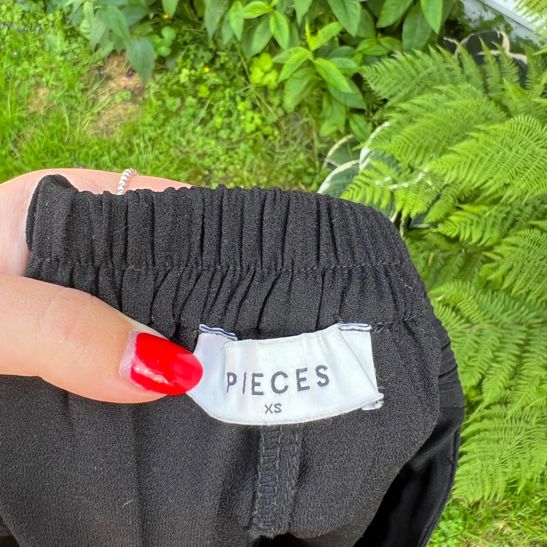 Svarta shorts med spets från Pieces - 2