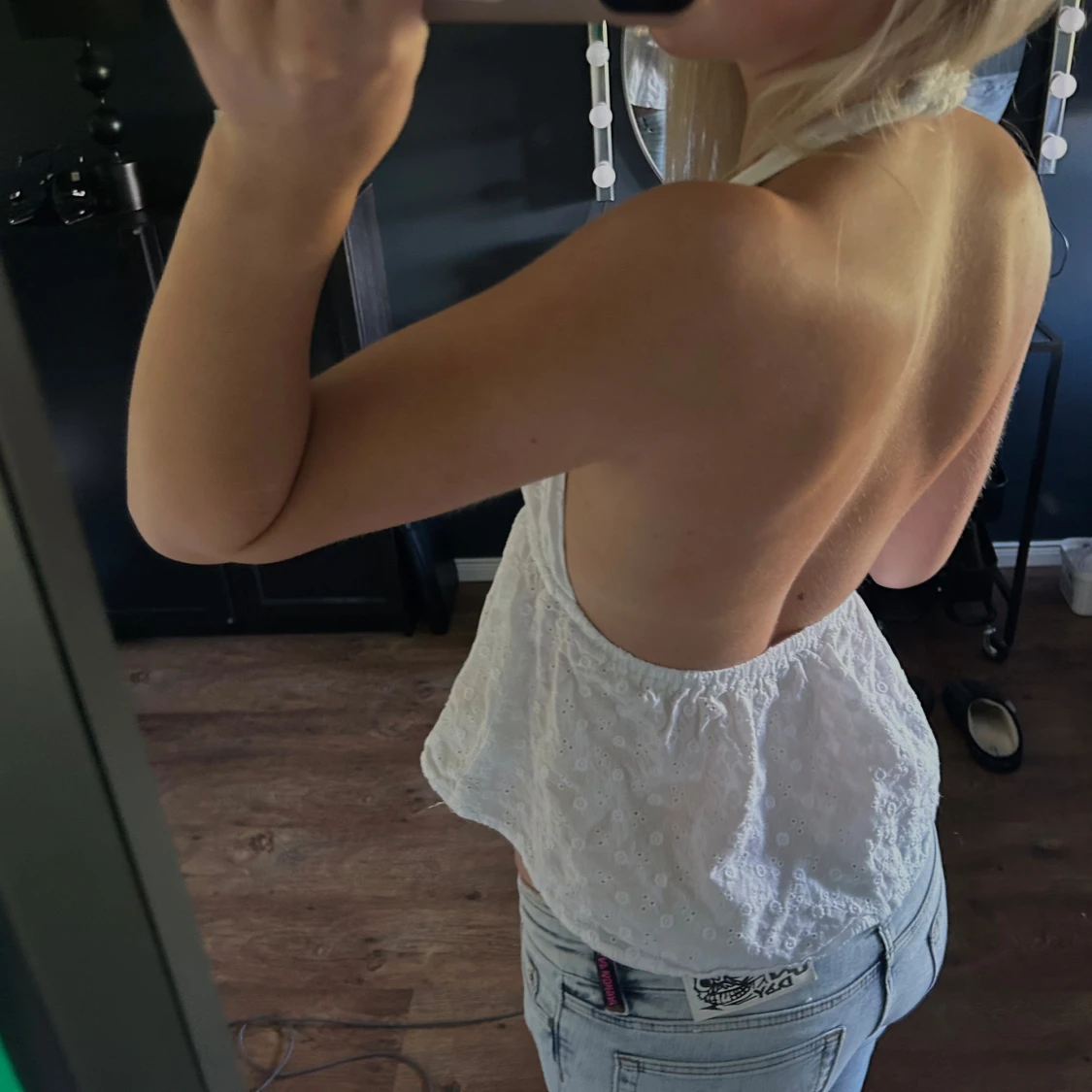 Vit broderad halterneck linnetopp - 1