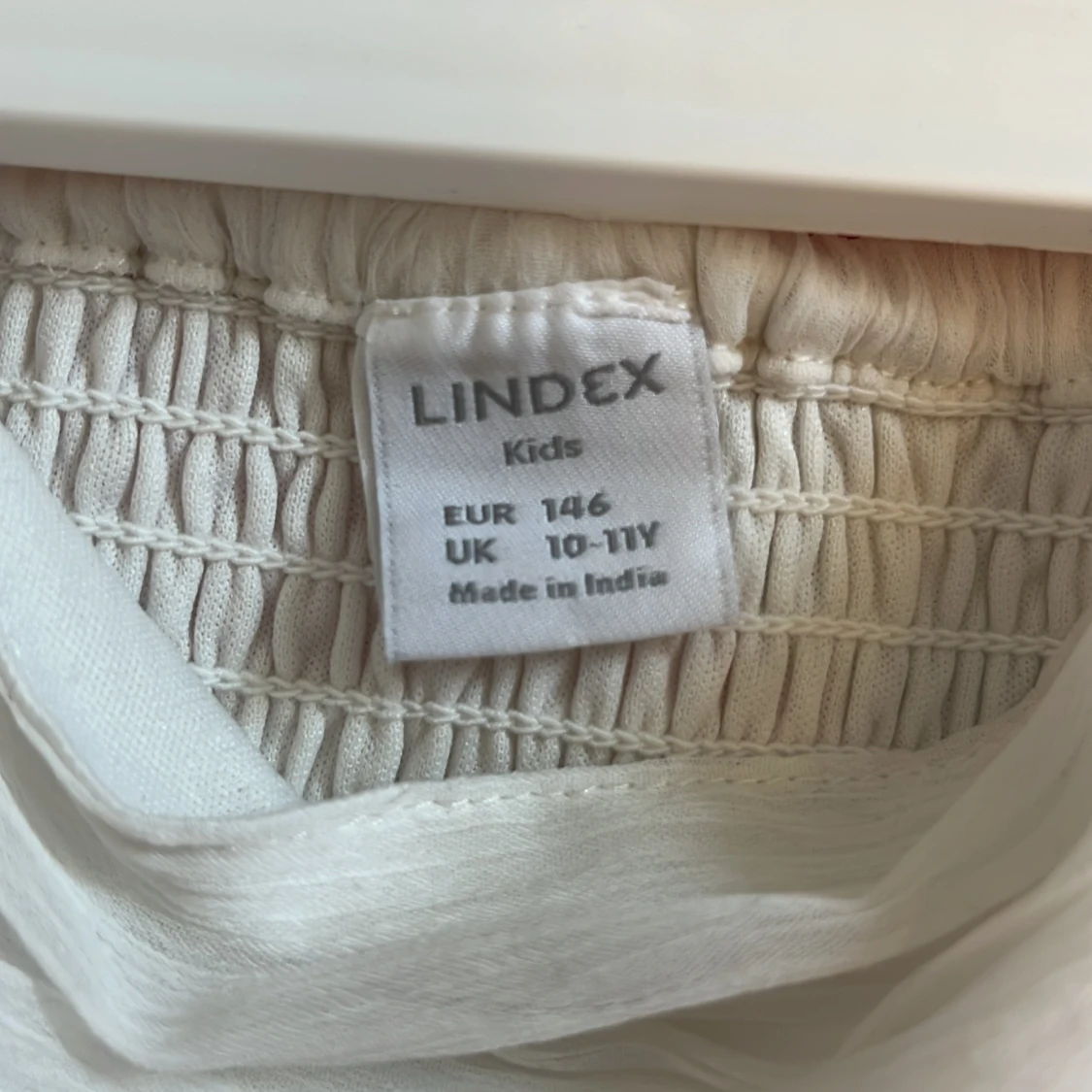 Vit klänning från Lindex, stl 146 - 2