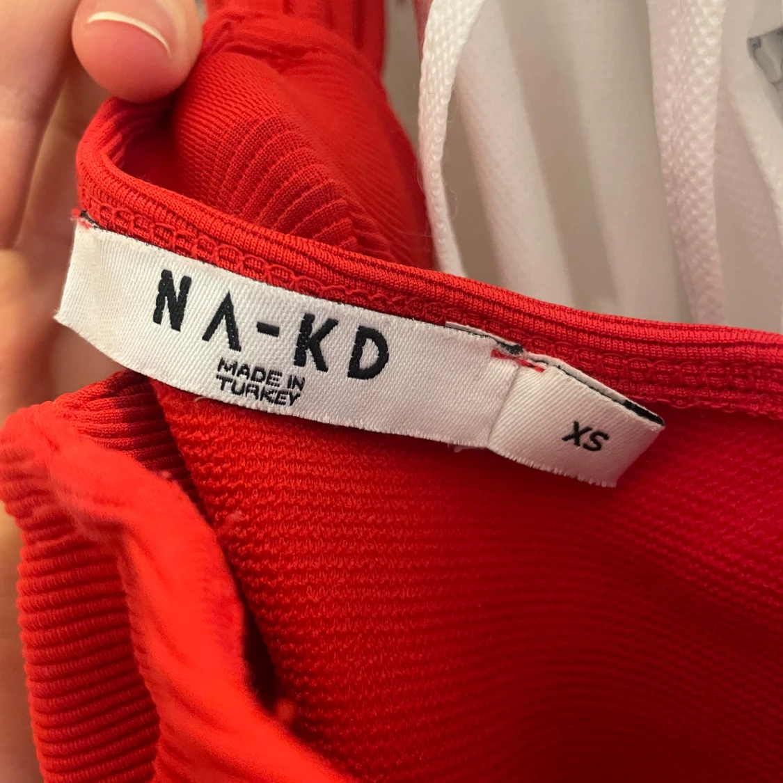 Röd långklänning från NA-KD XS - 2