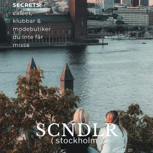 SCNDLR vol. 1  - OBS!! FÖRBESTÄLLNING!! Släpps den 22a SCNDLR är mitt egna magazine, detta kontot kommer vara där jag säljer dom men jag har inte printar några upplagor än. Dethär är bara för att få en idé av hur många som är intresserade!! 😇❤️ Se mer på tiktok: @Stockh0lmsstilz