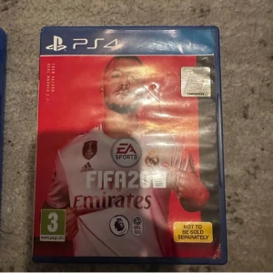 Spel - Använd några gånger, nästan ny💯✅
