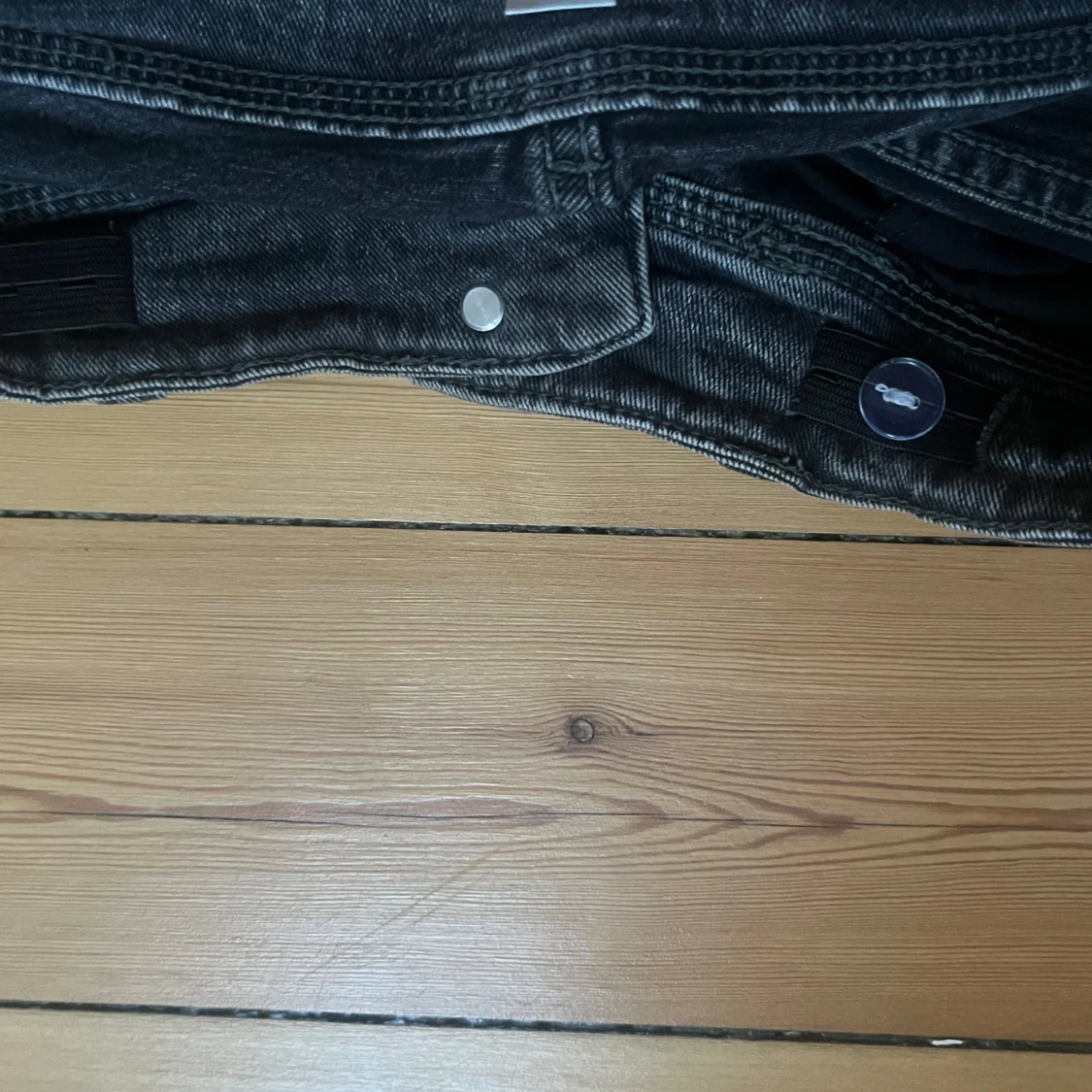 Svarta bootcut jeans Gina Tricot - 4