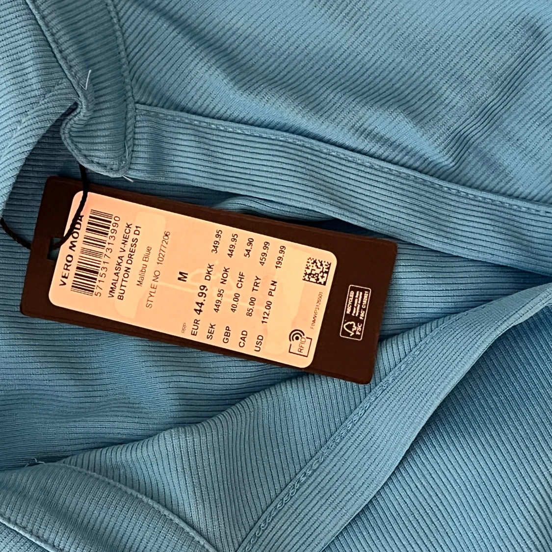 Blå ribbad klänning från Vero Moda - 1