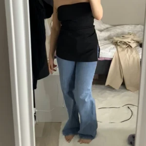 Zara topp - Säljer en svart bandeau topp från Zara 