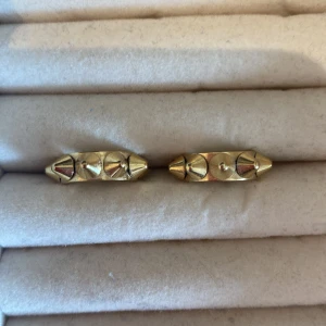 Edblad Örhängen!  - Jätte fina örhängen från edblad! Säljer bara för att dom inte kommer till användning 💕