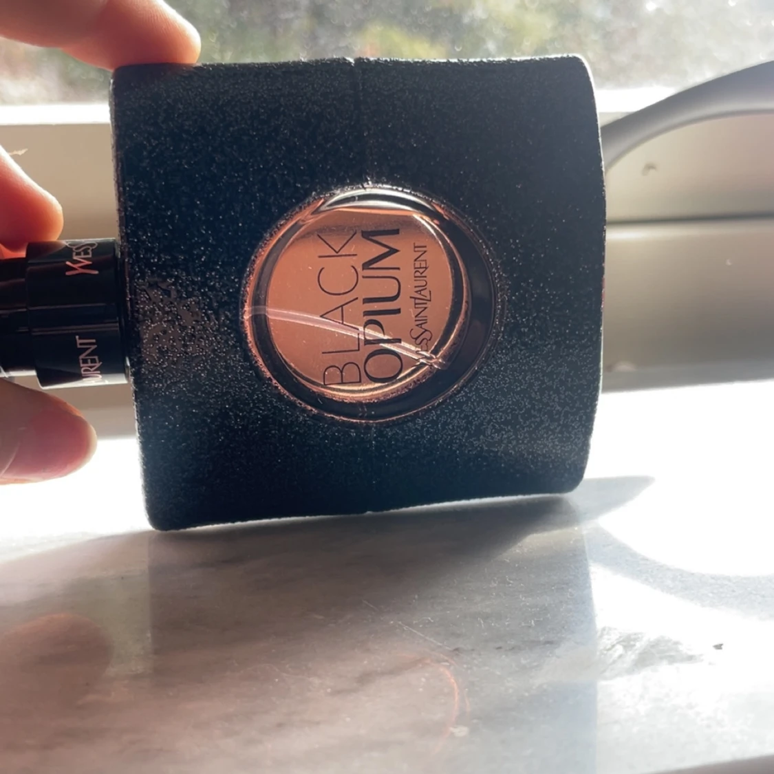 ysl black opium - 1